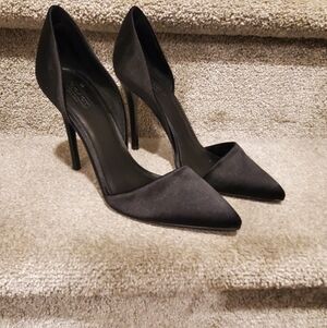 COACH HOLLIS SATIN HEELS 9.5